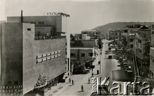 Lata 40., Tel-Aviv, Palestyna.
Ulica w Tel-Avivie.
Fot. NN, zbiory Ośrodka KARTA, Pogotowie Archiwalne [PA_033], udostępnił Piotr Balcer