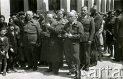 30.03.1945, Jerozolima, Palestyna.
2 Korpus Polski. Uroczystości Drogi Krzyżowej prowadzonej ulicami miasta. 
Fot. NN, zbiory Ośrodka KARTA, Pogotowie Archiwalne [PA_033], przekazał Piotr Balcer
