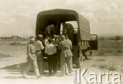 1945, Palestyna.
2 Korpus Polski. Pogrzeb kapitana Polskiego.
Fot. NN, zbiory Ośrodka KARTA, Pogotowie Archiwalne [PA_033], przekazał Piotr Balcer