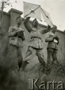 1930-1939, Polska.
7 Pułk Strzelców Konnych Wielkopolskich. Ćwiczenia sygnalizacyjne żołnierzy.
Fot. NN, zbiory Ośrodka KARTA, Pogotowie Archiwalne [PA_033], przekazał Piotr Balcer