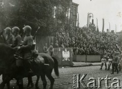 1930-1939, Poznań, Polska.
Parada wojskowa. 
Fot. NN, zbiory Ośrodka KARTA, Pogotowie Archiwalne [PA_033], udostępnił Piotr Balcer