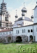 Lipiec 1994, Wyspa Sołowiecka, Rosja.
Klasztor na Sołowkach, w czasach stalinowskich łagier o zaostrzonym rygorze.
Fot. Dominik Księski, zbiory Ośrodka KARTA