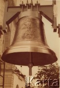 14.06.1987, Warszawa, Polska.
Poświęcenie przez papieża Jana Pawła II dzwonu księdza Jerzego Popiełuszki, znajdującego się na terenie Kościoła św. Stanisława Kostki. 
Fot. NN, zbiory Ośrodka KARTA