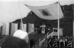 12.06.1987, Westerplatte, Polska.
Trzecia pielgrzymka papieża Jana Pawła II do Polski. Spotkanie z Ojcem Świętym.
Fot. NN, Archiwum Federacji Młodzieży Walczącej, zbiory Ośrodka KARTA