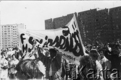 Czerwiec 1988, Gdańsk - Zaspa, Polska
Rocznica wizyty papieża Jana Pawła II w Gdańsku. Widoczny transparent Federacji Młodzieży Walczącej.
Fot. NN, Archiwum Federacji Młodzieży Walczącej, zbiory Ośrodka KARTA