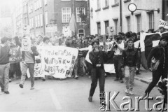 1.06.1989, Gdańsk, Polska.
Happening Federacji Młodzieży Walczącej pod hasłem: 