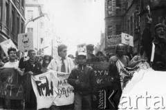 1.06.1989, Gdańsk, Polska.
Happening Federacji Młodzieży Walczącej pod hasłem: 