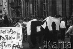 1.06.1989, Gdańsk, Polska.
Happening Federacji Młodzieży Walczącej pod hasłem: 