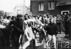Koniec lat 80., Gdańsk, Polska.
Niezależna manifestacja.
Fot. NN, Archiwum Federacji Młodzieży Walczącej, zbiory Ośrodka KARTA.