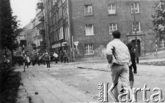 Koniec lat 80., Gdańsk, Polska.
Starcie z ZOMO po manifestacji. 
Fot. NN, Archiwum Federacji Młodzieży Walczącej, zbiory Ośrodka KARTA