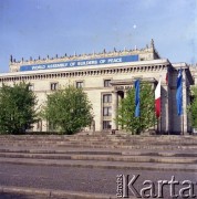 6-11.05.1977, Warszawa, Polska.
Światowe Zgromadzenie Budowniczych Pokoju. Transparent na Pałacu Kultury i Nauki.
Fot. Edward Grochowicz, zbiory Ośrodka KARTA