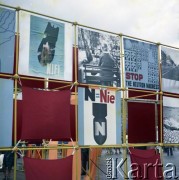 1978, Warszawa, Polska.
Święto Trybuny Ludu. Transparenty propagandowe.
Fot. Edward Grochowicz, zbiory Ośrodka KARTA Fot. Edward Grochowicz, zbiory Ośrodka KARTA