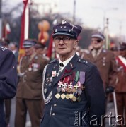 1.05.1979, Warszawa, Polska.
Obchody Święta Pracy. Uczestnik pochodu.
Fot. Edward Grochowicz zbiory Ośrodka KARTA