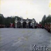 9.05.1979, Warszawa, Polska.
Obchody Dnia Zwycięstwa na pl. Zwycięstwa (ob. pl. Józefa Piłsudskiego).
Fot. Edward Grochowicz, zbiory Ośrodka KARTA