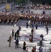 1.08.1979, Warszawa, Polska.
Prezydent Warszawy Jerzy Majewski odsłania pomnik Powstańców Warszawy wg. projektu Andrzeja Domańskiego na pl. Powstańców Warszawy.
Fot. Edward Grochowicz, zbiory Ośrodka KARTA