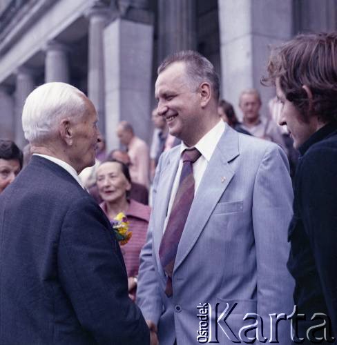 1.08.1979, Warszawa, Polska.
Odsłonięcie pomnika Powstańców Warszawy wg. projektu Andrzeja Domańskiego na pl. Powstańców Warszawy.
Fot. Edward Grochowicz, zbiory Ośrodka KARTA