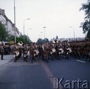 20.05.1981, Warszawa, Polska. 
Orkiestra Reprezentacyjna Wojska Polskiego bierze udział w uroczystości odsłonięcia popiersia Naczelnego Wodza Polskich Sił Zbrojnych i premiera Rządu RP na Uchodźstwie gen. Władysława Sikorskiego w 100. rocznicę jego urodzin. Pomnik znajduje się na rogu ulic Belwederskiej i Tureckiej.
Fot. Edward Grochowicz, zbiory Ośrodka KARTA