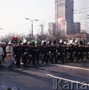 1.05.1980, Warszawa, Polska.
Obchody Święta Pracy. Górnicy na pochodzie pierwszomajowym.
Fot. Edward Grochowicz, zbiory Ośrodka KARTA