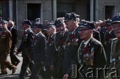 1.05.1984, Warszawa, Polska.
Obchody Święta Pracy. Weterani powstania wielkopolskiego w pochodzie pierwszomajowym.
Fot. Edward Grochowicz, zbiory Ośrodka KARTA