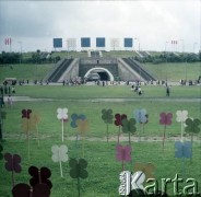 22.07.1984, Warszawa, Polska.
Obchody 40-lecia Polskiej Rzeczpospolitej Ludowej na błoniach Stadionu Dziesięciolecia.
Fot. Edward Grochowicz, zbiory Ośrodka KARTA