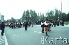 1.05.1985, Warszawa, Polska. 
Obchody Święta Pracy. Pochód w okolicach pl. Zwycięstwa. 
Fot. Edward Grochowicz, zbiory Ośrodka KARTA