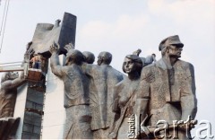 Przed 20.07.1985, Warszawa, Polska.
Montaż Pomnika Poległym w Służbie i Obronie Polski Ludowej (tzw. 