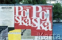 22.07.1985, Warszawa, Polska.
Święto Odrodzenia Polski (22 Lipca), na zdjęciu plakaty propagandowe.
Fot. Edward Grochowicz, zbiory Ośrodka KARTA