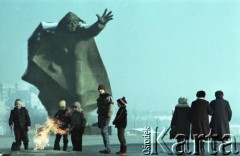 17.01.1985, Warszawa, Polska.
Uroczystość odsłonięcia Pomnika Kościuszkowców na Pradze w 40. rocznicę wyzwolenia Warszawy. 
Fot. Edward Grochowicz, zbiory Ośrodka KARTA