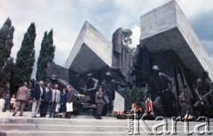 1.08.1989, Warszawa, Polska.
Odsłonięcie Pomnika Powstania Warszawskiego na placu Krasińskich w 45. rocznicę wybuchu powstania.
Fot. Edward Grochowicz, zbiory Ośrodka KARTA