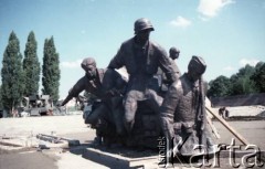 Przed 1.08.1989, Warszawa, Polska.
Budowa Pomnika Powstania Warszawskiego. Został odsłonięty 1.08.1989.
Fot. Edward Grochowicz, zbiory Ośrodka KARTA
