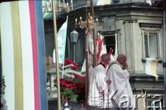 4.06.1979, Częstochowa, Polska.
Pierwsza pielgrzymka papieża Jana Pawła II do Polski w dniach 2-10 czerwca 1979 roku. Ojciec Święty podczas mszy świętej na Jasnej Górze.
Fot. Edward Grochowicz, zbiory Ośrodka KARTA