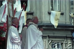 4.06.1979, Częstochowa, Polska.
Pierwsza pielgrzymka papieża Jana Pawła II do Polski w dniach 2-10 czerwca 1979 roku. Ojciec Święty podczas mszy świętej na Jasnej Górze.  
Fot. Edward Grochowicz, zbiory Ośrodka KARTA