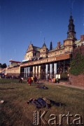 4.06.1979, Częstochowa, Polska.
Pierwsza pielgrzymka papieża Jana Pawła II do Polski w dniach 2-10 czerwca 1979 roku. Zdjęcie zrobione podczas spotkania Ojca Świętego z wiernymi na Jasnej Górze.
Fot. Edward Grochowicz, zbiory Ośrodka KARTA