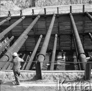 17.09.1983, Warszawa, Polska.
Budowa tunelu I linii metra w Warszawie, na odcinku wzdłuż al. Komisji Edukacji Narodowej.
Fot. Edward Grochowicz, zbiory Ośrodka KARTA