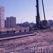 17.09.1983, Warszawa, Polska.
Budowa I linii metra w Warszawie, na odcinku wzdłuż al. Komisji Edukacji Narodowej.
Fot. Edward Grochowicz, zbiory Ośrodka KARTA
