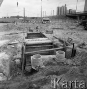 6.10.1983, Warszawa, Polska.
Budowa I linii metra na odcinku wzdłuż al. Komisji Edukacji Narodowej.
Fot. Edward Grochowicz, zbiory Ośrodka KARTA
