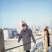 17.12.1983, Warszawa, Polska.
Spotkanie przedstawicieli władz na terenie budowy I linii metra.
Fot. Edward Grochowicz, zbiory Ośrodka KARTA