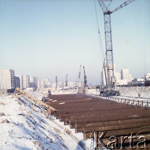 17.12.1983, Warszawa, Polska.
Budowa I linii metra na Ursynowie.
Fot. Edward Grochowicz, zbiory Ośrodka KARTA
