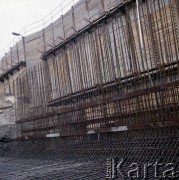 4.06.1986, Warszawa, Polska.
Budowa I linii metra tzw.metodą berlińską. 
Fot. Edward Grochowicz, zbiory Ośrodka KARTA