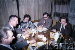 19.04.1986, Warszawa, Polska.
Podpisanie umowy związanej z budową I linii metra w Warszawie.
Fot. Edward Grochowicz, zbiory Ośrodka KARTA