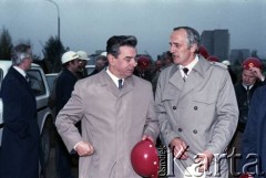 8.10.1986, Warszawa, Polska.
Wizyta przedstawicieli władz na terenie budowy I linii metra w Warszawie. 1. z lewej Władimir Bronikow - ambasador ZSRR w Polsce.
Fot. Edward Grochowicz, zbiory Ośrodka KARTA