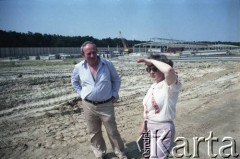 6.07.1987, Warszawa, Polska.
Budowa Stacji Techniczno-Postojowej na Kabatach. Po lewej stronie stoi Marek Białkowski.
Fot. Edward Grochowicz, zbiory Ośrodka KARTA