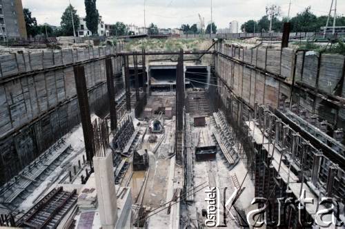 12.07.1987, Warszawa, Polska.
Budowa I linii metra wzdłuż al. Komisji Edukacji Narodowej.
Fot. Edward Grochowicz, zbiory Ośrodka KARTA