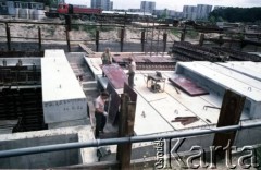 Sierpień 1988, Warszawa, Polska.
Budowa tunelu I linii metra wzdłuż al. Komisji Edukacji Narodowej.
Fot. Edward Grochowicz, zbiory Ośrodka KARTA