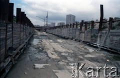 Sierpień 1988, Warszawa, Polska.
Budowa tunelu I linii metra wzdłuż al. Komisji Edukacji Narodowej.
Fot. Edward Grochowicz, zbiory Ośrodka KARTA