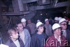 18.09.1989, Warszawa, Polska.
Dzień otwarty na budowie I linii metra. Zwiedzanie tunelu.
Fot. Edward Grochowicz, zbiory Ośrodka KARTA