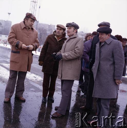 Lata 80., Warszawa, Polska.
Budowa I linii metra. Prawdopodobnie pracownicy Generalnej Dyrekcji Budowy Metra.
Fot. Edward Grochowicz, zbiory Ośrodka KARTA
