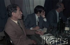 Lata 80., Warszawa, Polska.
Spotkanie dotyczące budowy I linii metra.
Fot. Edward Grochowicz, zbiory Ośrodka KARTA