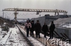17.12.1983, Warszawa, Polska.
Spotkanie przedstawicieli władz na terenie budowy I linii metra.
Fot. Edward Grochowicz, zbiory Ośrodka KARTA
