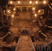Ok. 1988, Warszawa, Polska.
Budowa tunelu I linii metra metodą tarczową.
Fot. Edward Grochowicz, zbiory Ośrodka KARTA